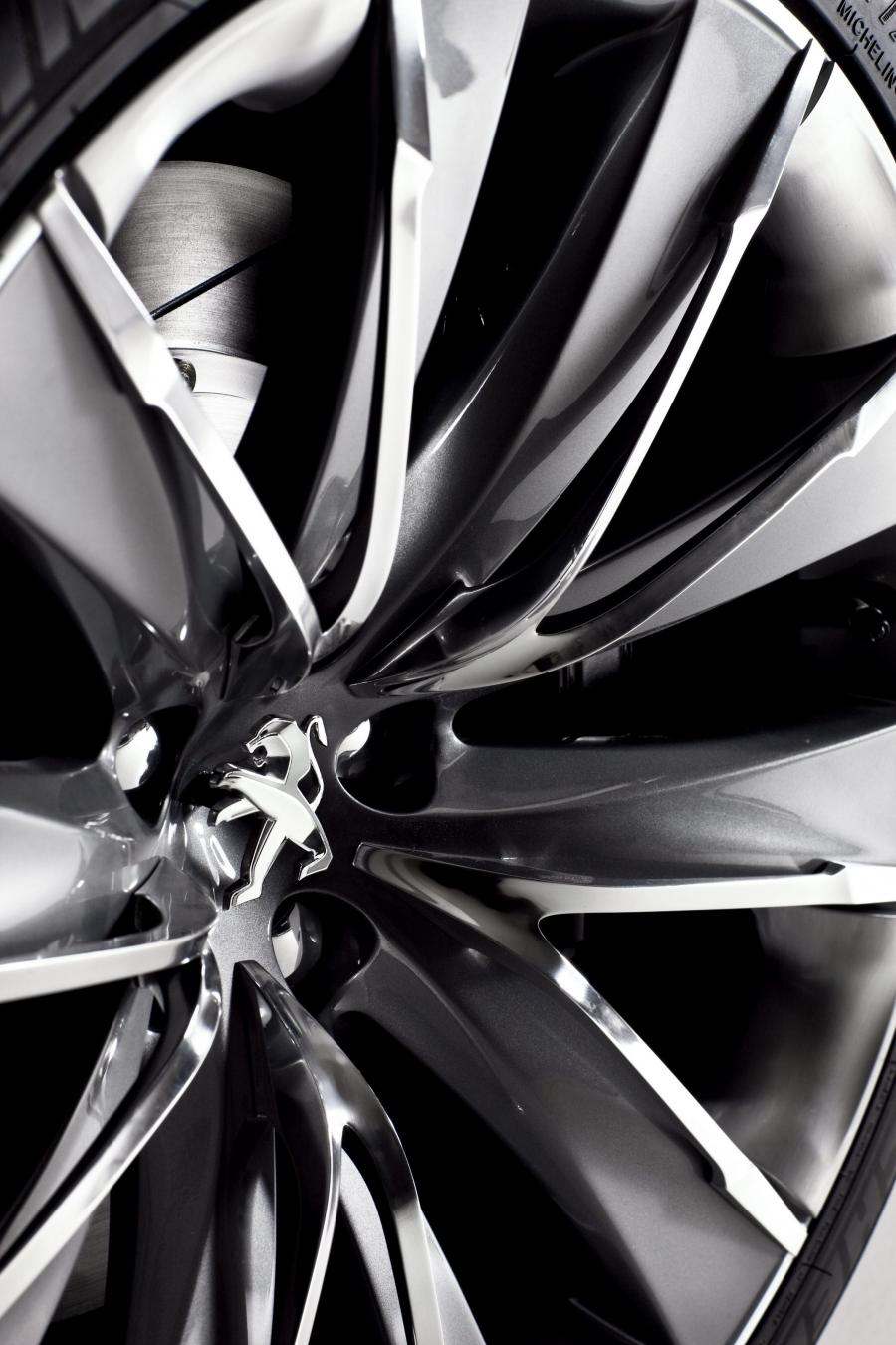  Peugeot 5 Concept 2010 года  (фото 11 из 28)
